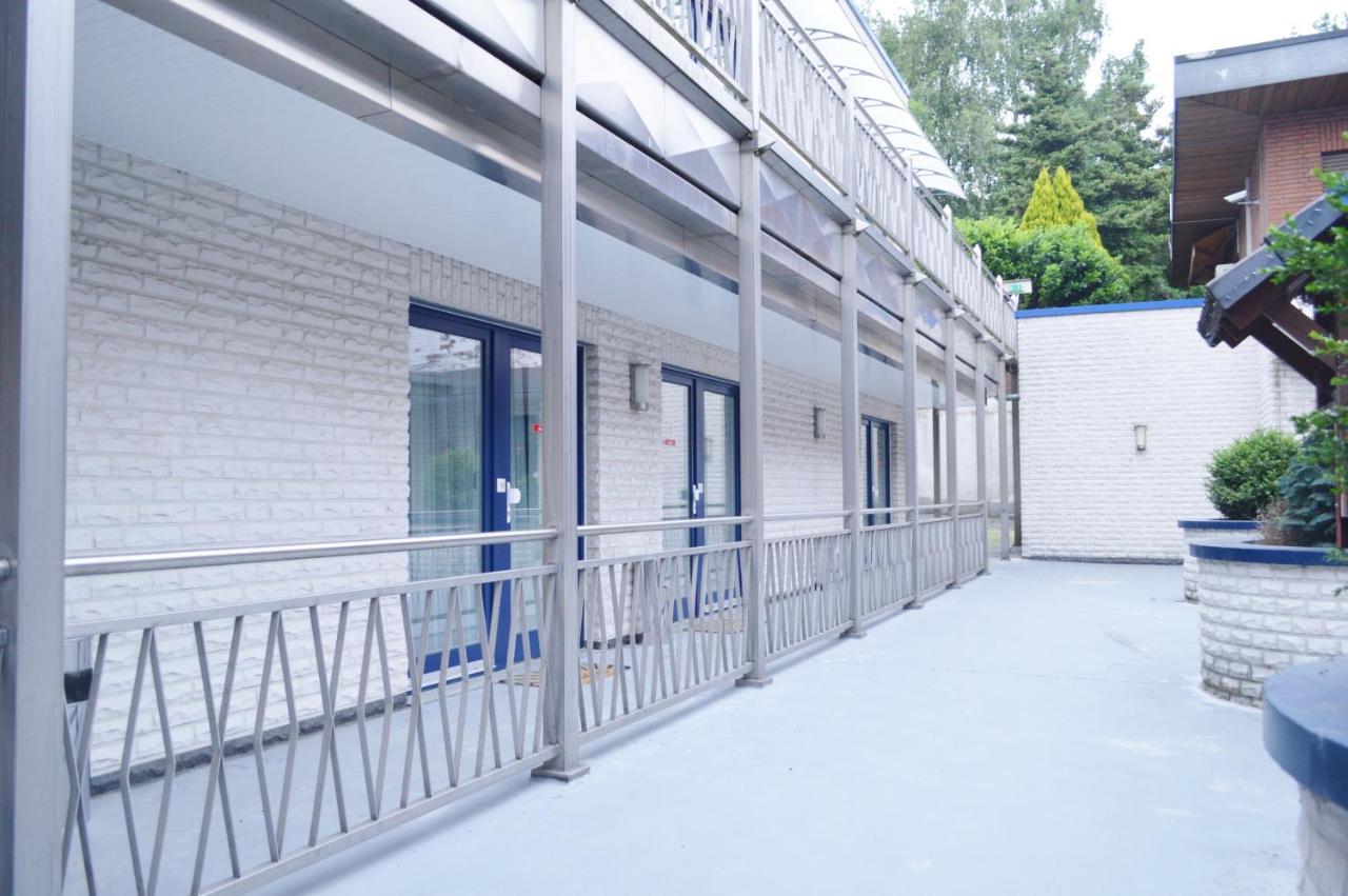 Hotel B8 Voerde Экстерьер фото