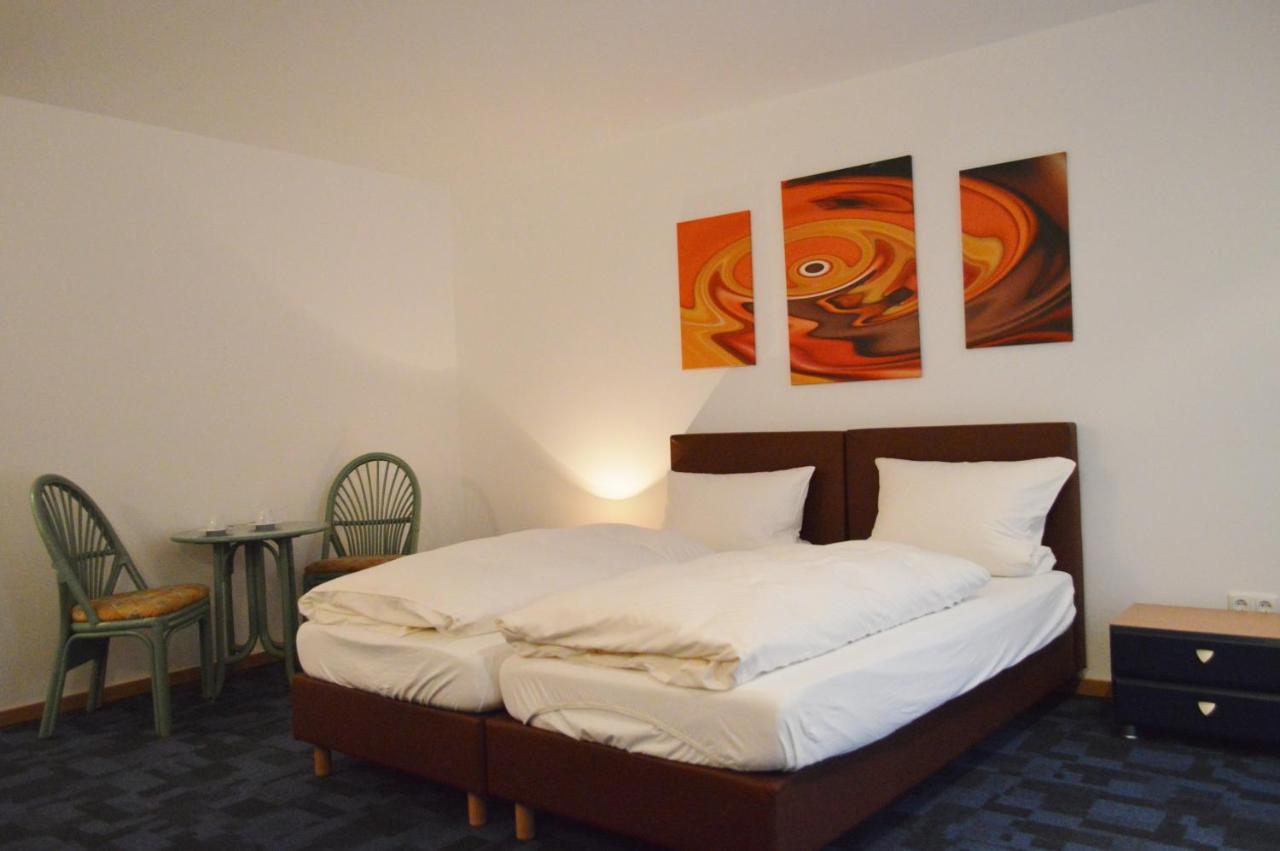 Hotel B8 Voerde Экстерьер фото